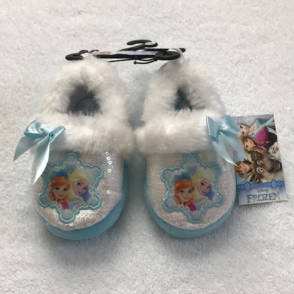 Disney Frozen Slippers In Toddler Size 5//6 Small Elsa Anna